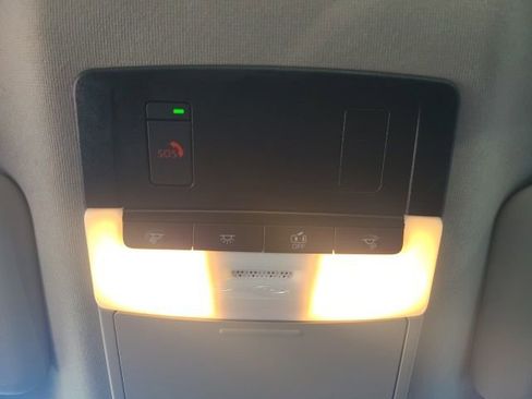 Used 2025 Nissan Sentra SV image 30