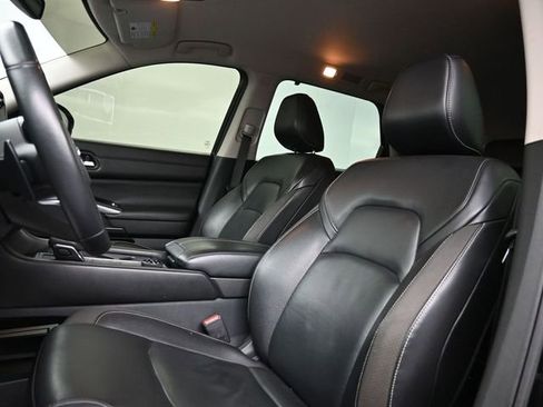 Used 2023 Nissan Pathfinder SL image 11