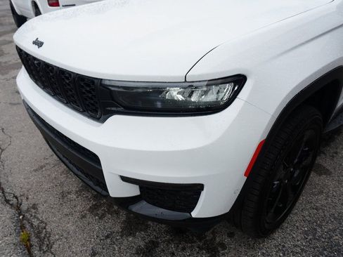 New 2025 Jeep Grand Cherokee L Limited w/ Luxury Tech Group II image 8