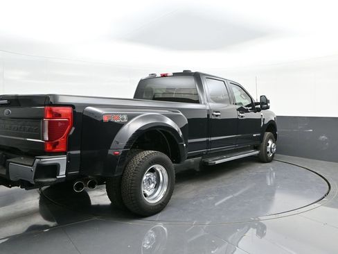 Used 2022 Ford F350 XLT w/ XLT Premium Package image 11