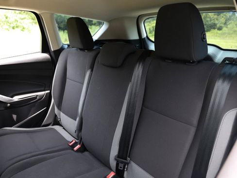Used 2016 Ford Escape S FWD image 8