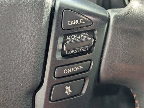 Used 2023 Nissan Titan PRO-4X w/ Pro-4x Convenience Package image 17
