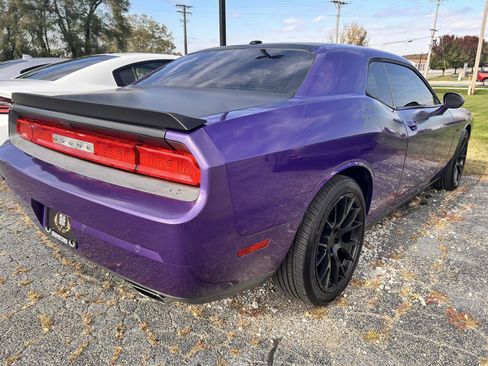 Used 2014 Dodge Challenger R/T image 5