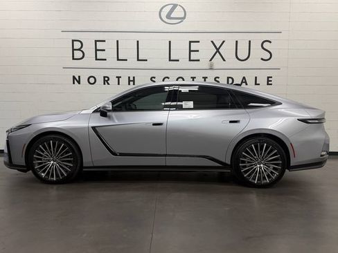 New 2026 Lexus ES 350e FWD image 7