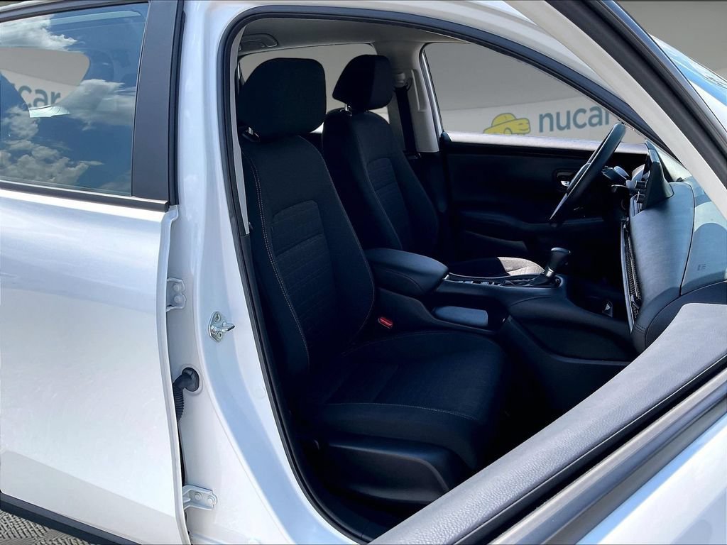 Used 2023 Honda HR-V LX image 11