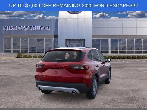 New 2025 Ford Escape Active w/ Cold Weather Package AWD/4WD image 8