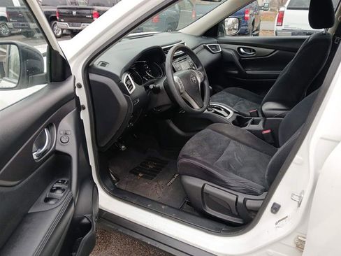 Used 2016 Nissan Rogue S image 12