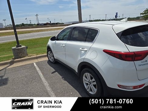 Used 2019 Kia Sportage LX FWD image 1