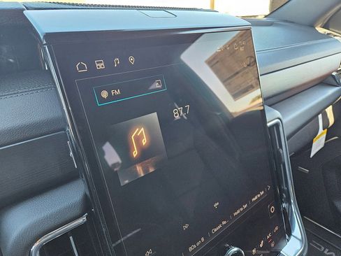 New 2026 GMC Yukon Denali w/ Sun & Power Step Package image 17