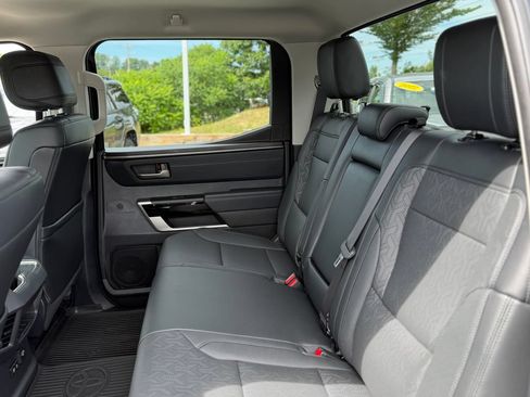 Used 2024 Toyota Tundra Limited AWD/4WD image 6