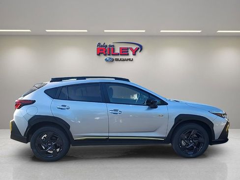 Used 2025 Subaru Crosstrek 2.5i Sport AWD/4WD image 6