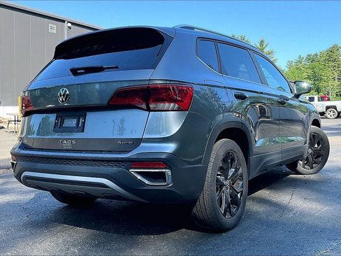 Used 2023 Volkswagen Taos SE AWD/4WD image 4