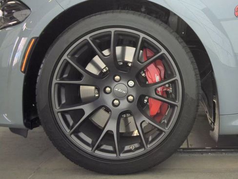 Used 2022 Dodge Charger SRT Hellcat w/ Harman/Kardon Audio Group image 10