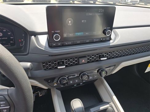 New 2025 Honda Accord SE image 28