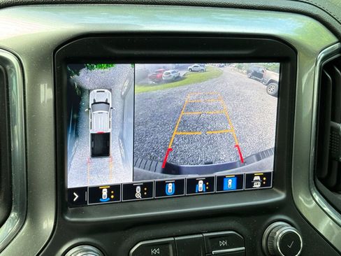 Used 2020 Chevrolet Silverado 2500 LTZ w/ LTZ Premium Package AWD/4WD image 10