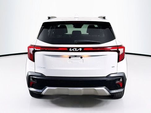 Certified 2024 Kia Seltos EX AWD/4WD image 6
