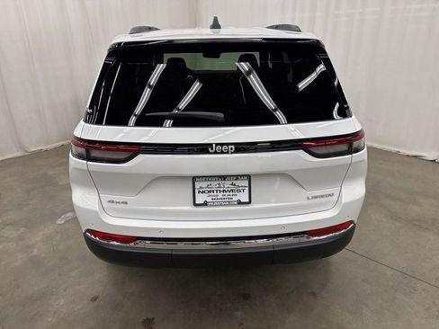 New 2025 Jeep Grand Cherokee Laredo X w/ Luxury Tech Group I image 26