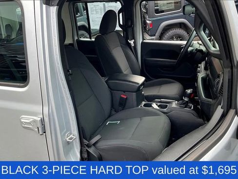 Used 2022 Jeep Wrangler Unlimited Sport image 7