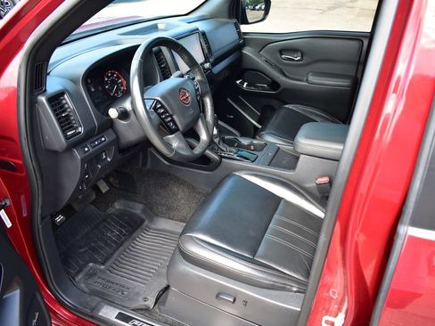 Used 2022 Nissan Frontier PRO-4X w/ Pro-4X Premium Package AWD/4WD image 18
