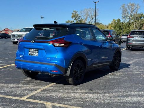 Used 2023 Nissan Kicks SR image 3