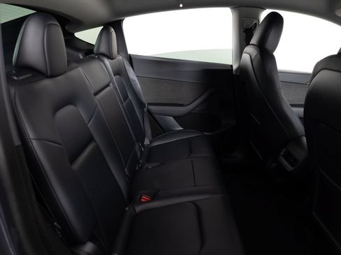 Used 2023 Tesla Model Y Long Range AWD/4WD image 22