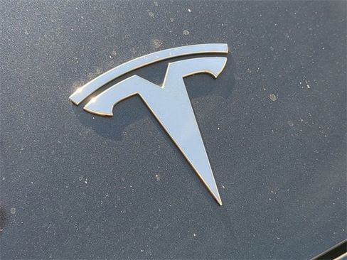 Used 2025 Tesla Model 3 Long Range image 13