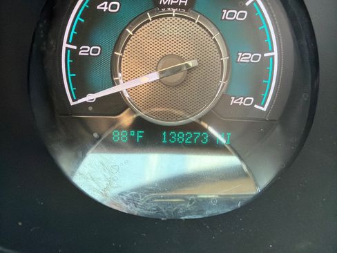 Used 2009 Chevrolet Malibu LTZ w/ HFV6 Engine Package FWD image 11