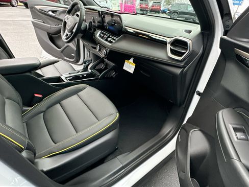 Certified 2025 Chevrolet TrailBlazer ACTIV w/ Convenience Package FWD image 43