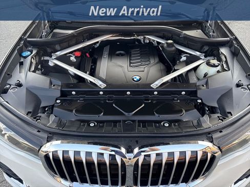 Used 2020 BMW X7 xDrive40i w/ Premium Package image 10
