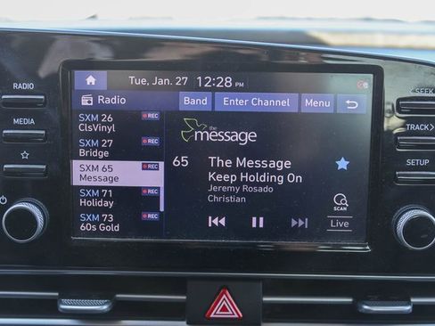 Certified 2021 Hyundai Elantra SEL w/ Convenience Package image 17