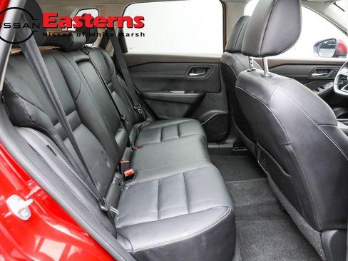Used 2023 Nissan Rogue SL FWD image 24