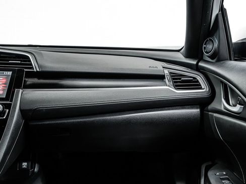 Used 2019 Honda Civic Sport image 18