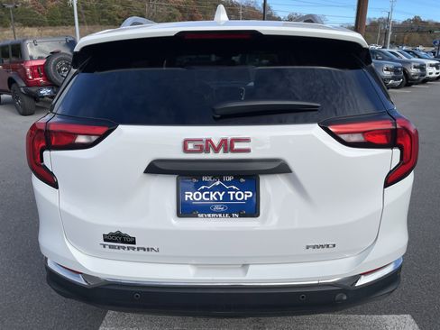 Used 2021 GMC Terrain SLT image 6