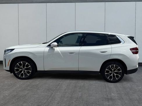 Used 2025 BMW X3 xDrive30i w/ Premium Package AWD/4WD image 2
