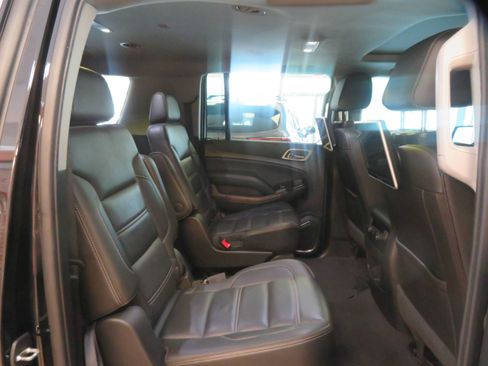 Used 2019 GMC Yukon XL Denali AWD/4WD image 24