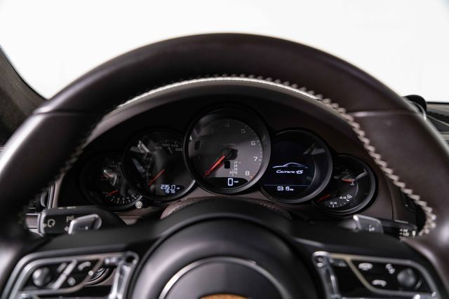 Used 2018 Porsche 911 Carrera 4S AWD/4WD image 17