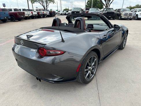 Used 2019 MAZDA MX-5 Miata Grand Touring w/ Appearance Package image 3