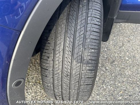 Used 2015 Ford Escape Titanium w/ Equipment Group 301A image 22