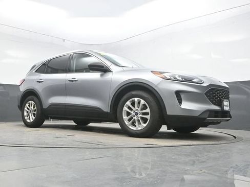 Used 2022 Ford Escape SE FWD image 33