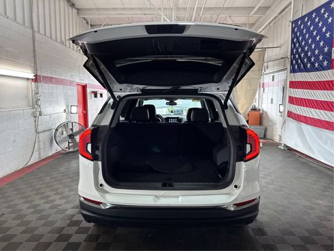 Used 2023 GMC Terrain AT4 AWD/4WD image 12