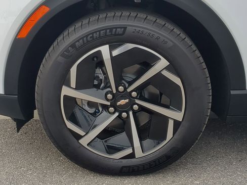 Used 2026 Chevrolet Equinox EV LT image 34