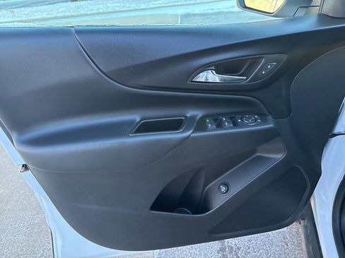 Certified 2024 Chevrolet Equinox LT image 10