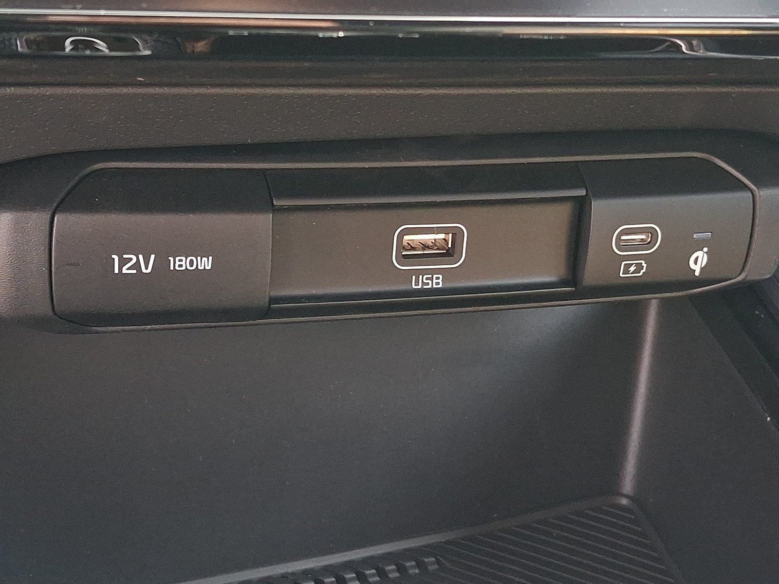 New 2026 Kia Niro Wind FWD image 12