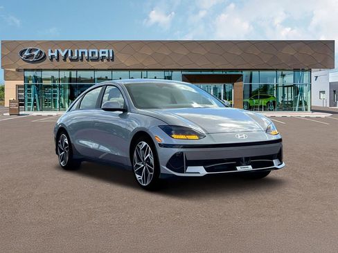 New 2025 Hyundai Ioniq 6 SEL RWD image 11