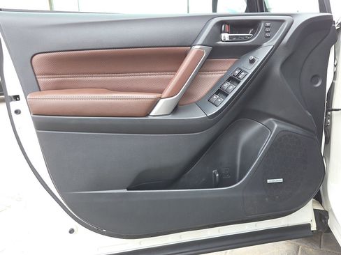 Used 2017 Subaru Forester 2.5i Touring image 8