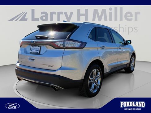 Used 2017 Ford Edge Titanium w/ Technology Package AWD/4WD image 5