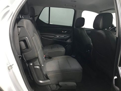 Used 2018 Chevrolet Traverse LT w/ LPO, Floor Liner Package AWD/4WD image 16