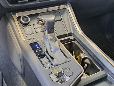 Used 2024 Lexus GX 550 image 19