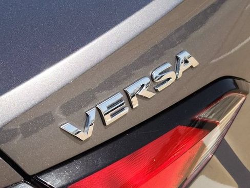 Used 2024 Nissan Versa SV FWD image 10