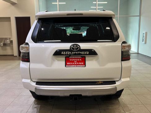 Certified 2023 Toyota 4Runner TRD Off-Road Premium image 5